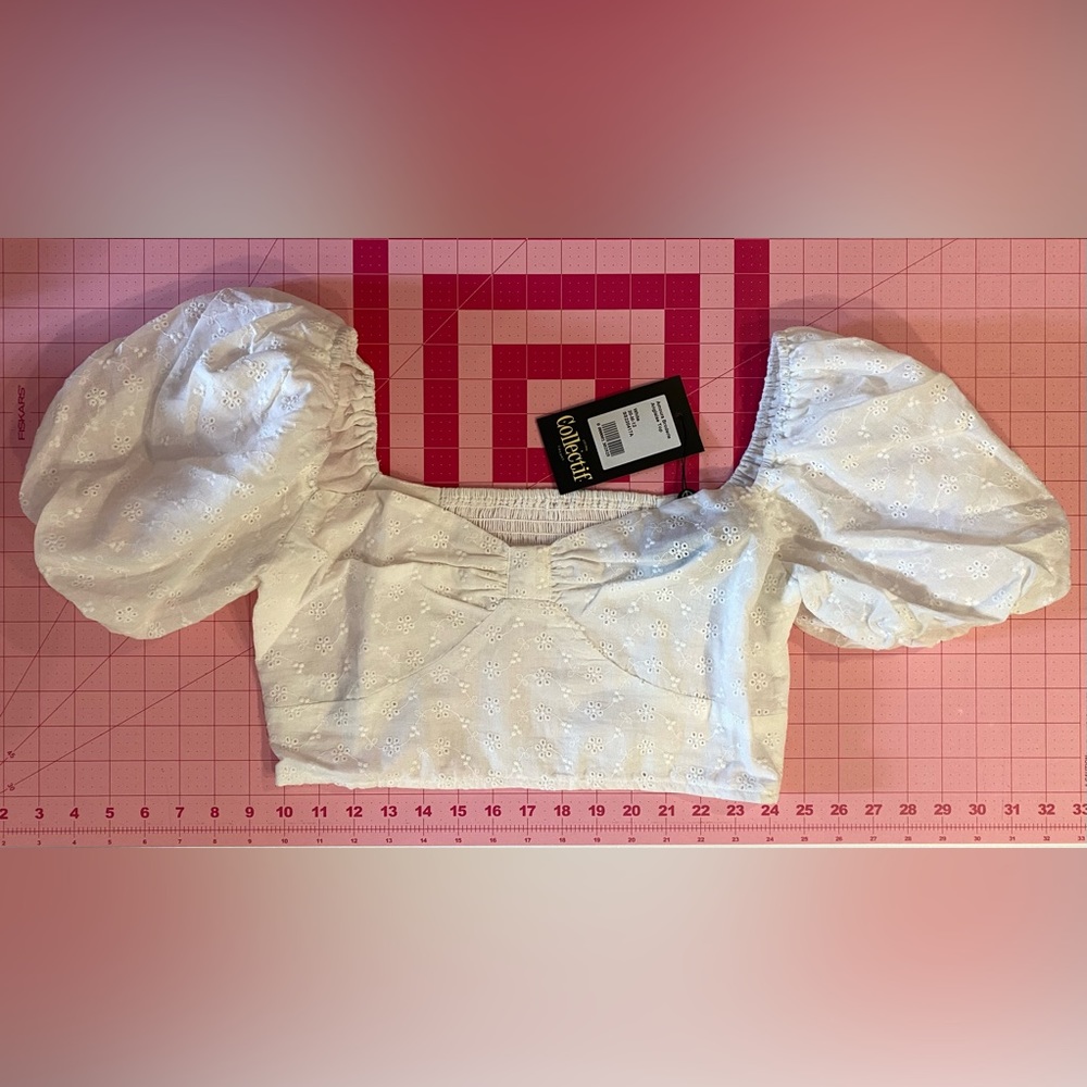 Collectif Amoura Broderie Anglaise Top